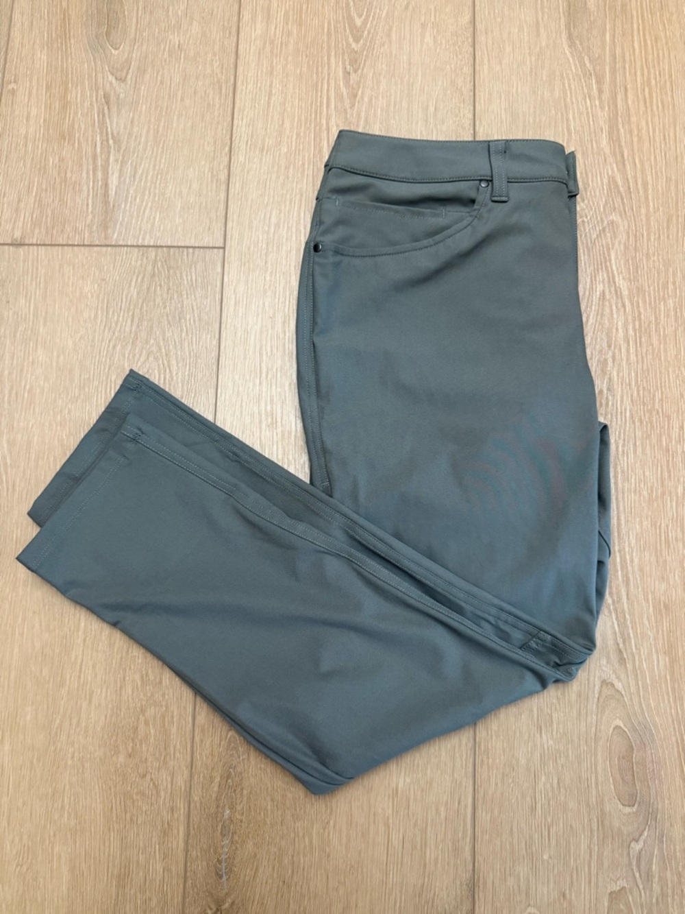 Lululemon Men’s ABC Slim-Fit 5 Pocket Pant 28" Warpstreme 32x28 pants - Picture 4 of 5